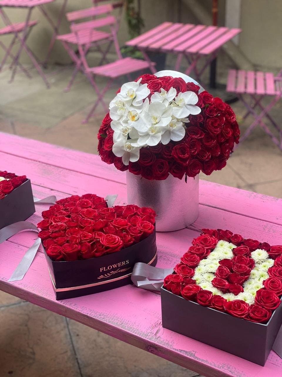 I LOVE YOU - Los Angeles Florist - Pink Clover
