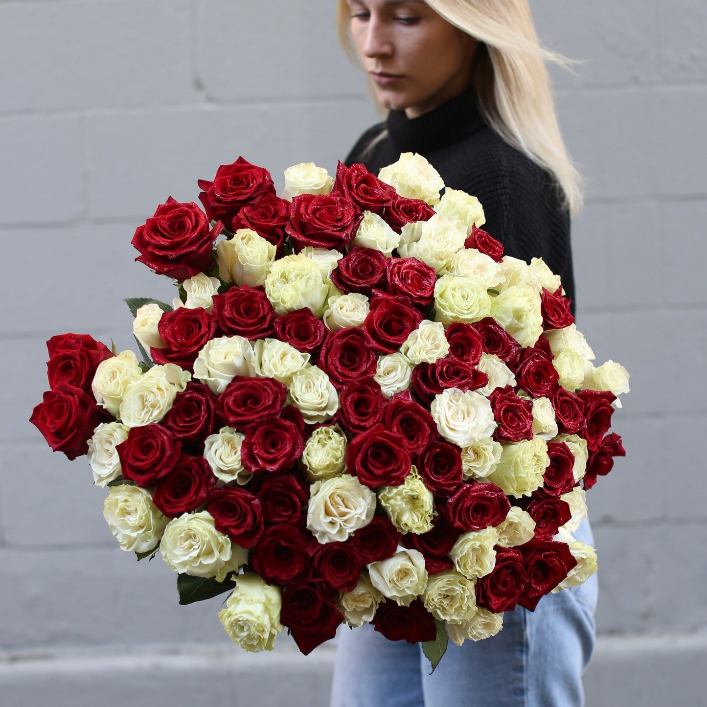 100 Roses - Los Angeles Florist - Pink Clover