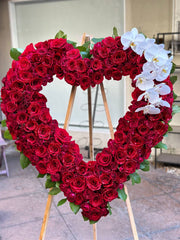 Heart stand Red - Los Angeles Florist - Pink Clover