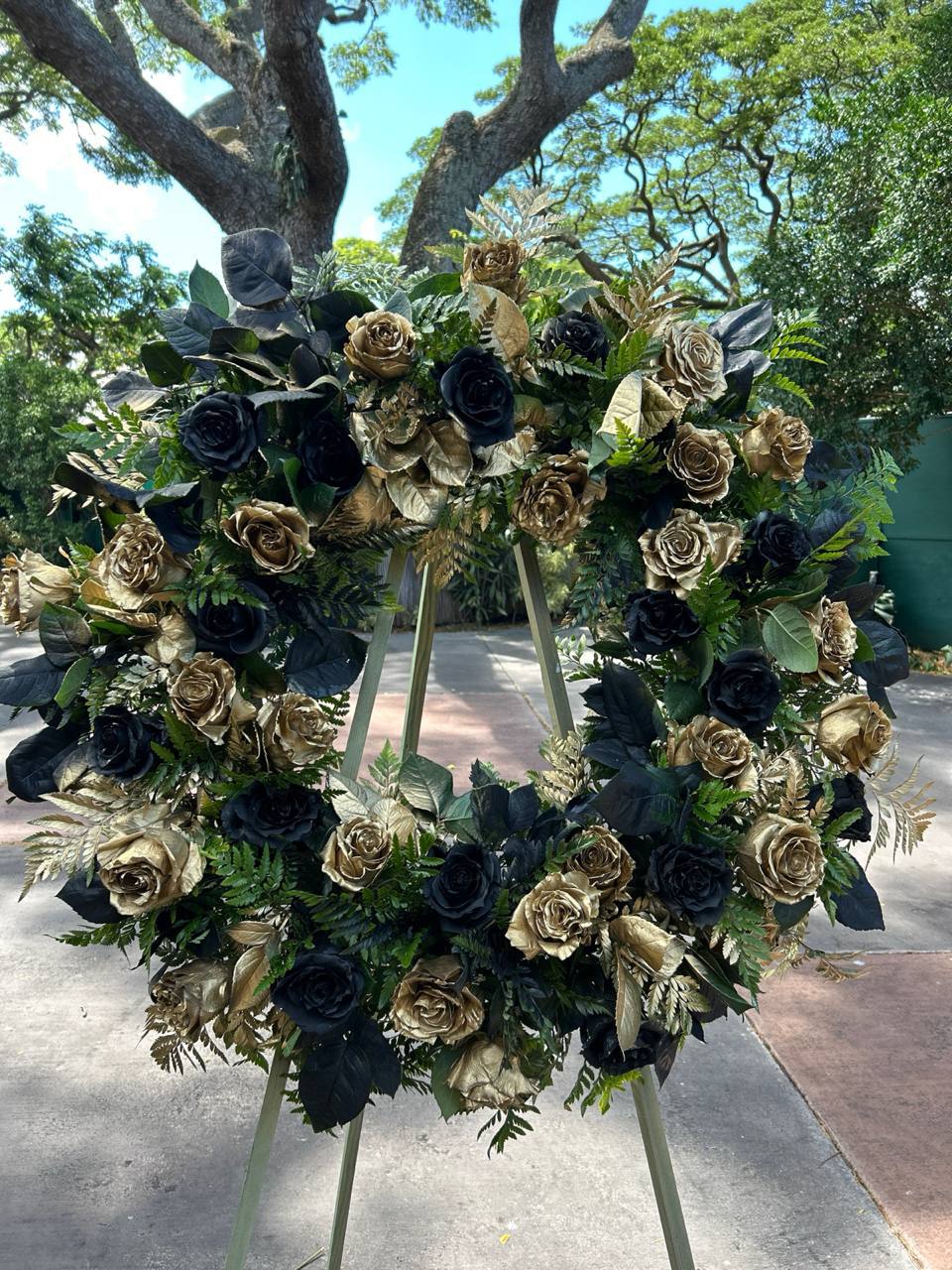 Memorial Wreath – Golden Legacy